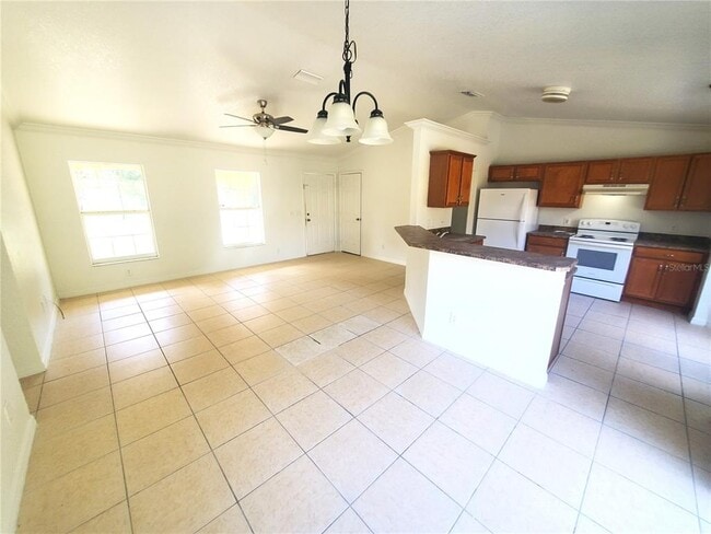 Building Photo - 2825 SW 140th Ct
