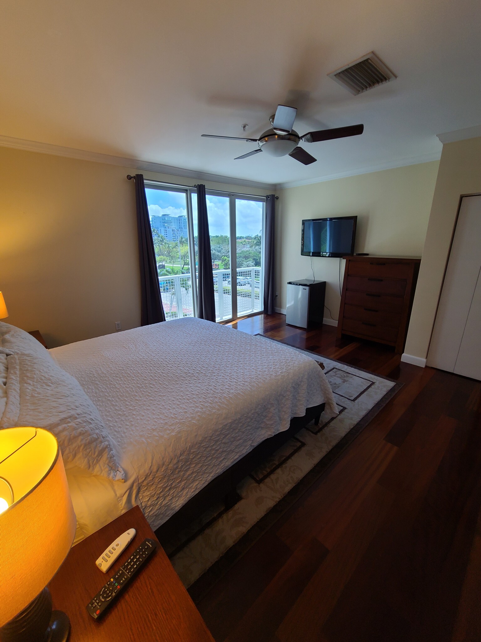 Main Bedroom - 6461 Indian Creek Dr