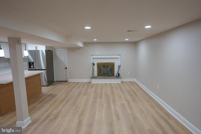 Building Photo - 4305 Elmwood Rd