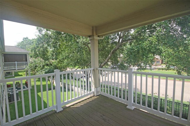 Building Photo - 13600 Breton Ridge St