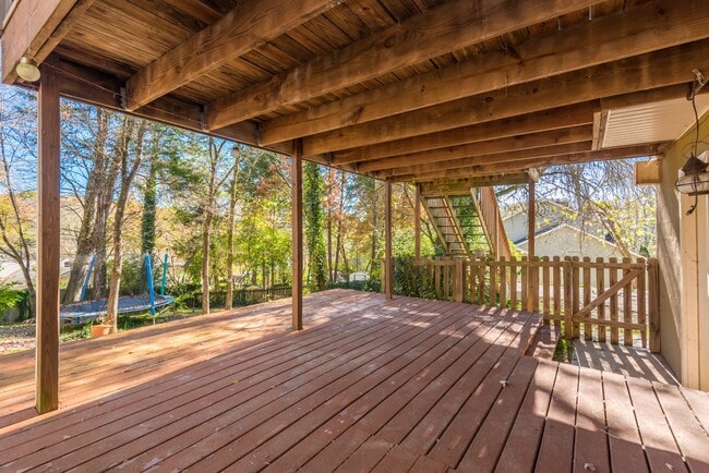 Building Photo - 420 Shelbyville Rd