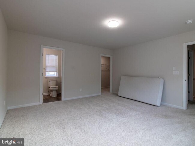 Building Photo - 617 R Wilson Lp