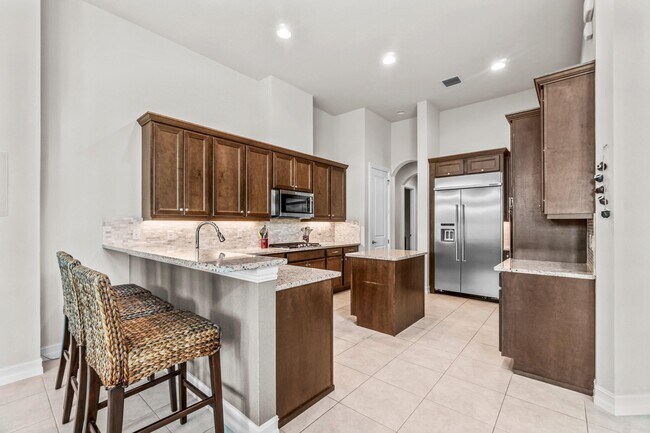 Building Photo - 114 Carmela Ct