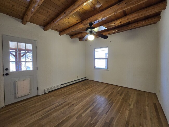 Building Photo - 1823 Tewa Rd