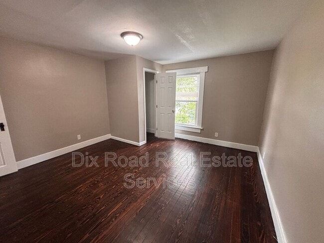 Building Photo - 67 S McGee St