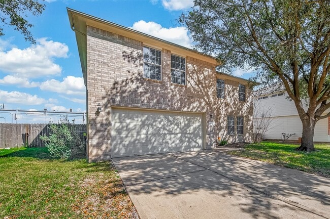 Building Photo - 17250 Cricketbriar Ct