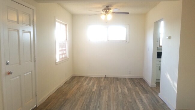 Building Photo - 3 Bedroom House in Garden Grove