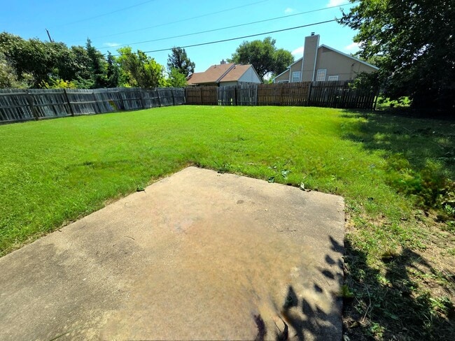 Building Photo - Beautiful 3-bedroom 2-bathroom house