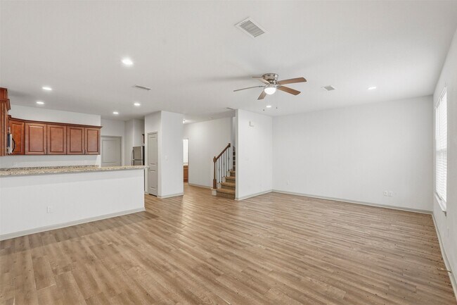 Building Photo - 630-634 Magnolia Bend