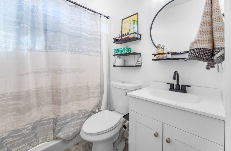 Building Photo - 505 Bayside Dr