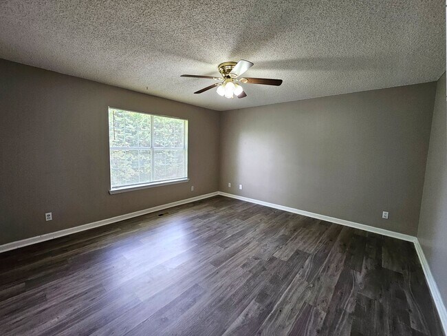 Building Photo - 8610 Brook Shadow