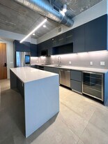 Building Photo - 137 NW 30th St