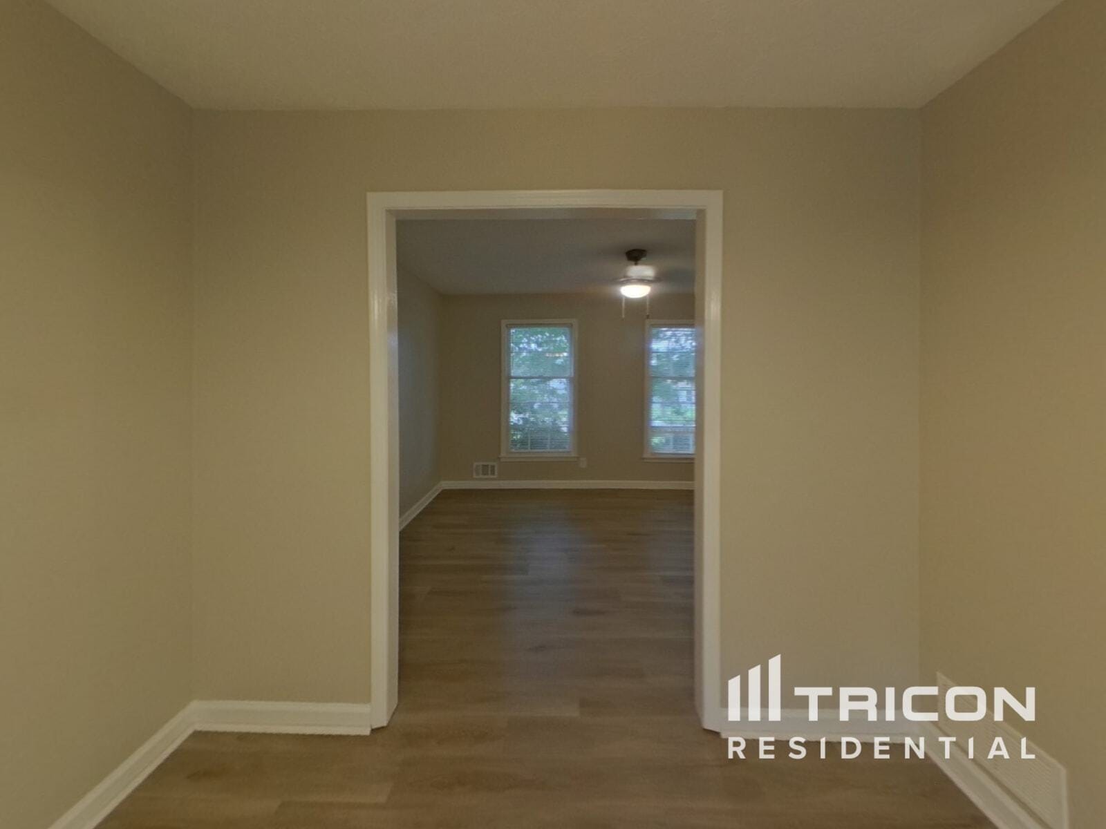 Building Photo - 2561 Falcon Ridge Dr SW