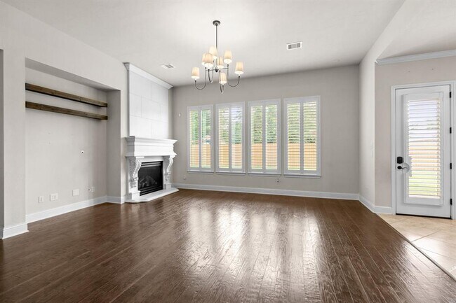 Building Photo - 18900 N Bee Cave Springs Cir