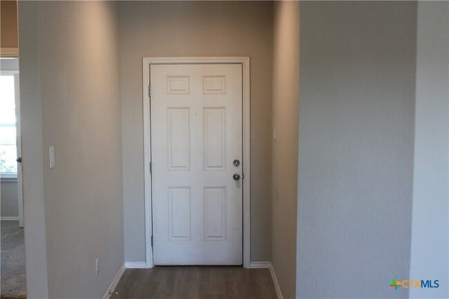 Building Photo - 233 Mossberg Wy