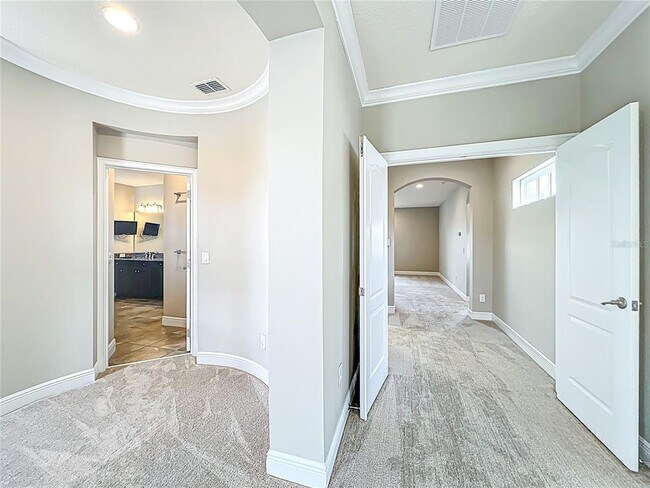 Building Photo - 9421 Dugard Ct