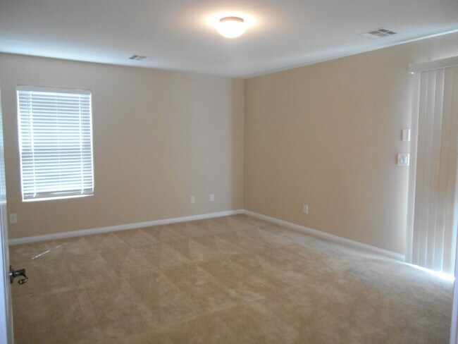 Building Photo - 10459 Bay Ginger Ln