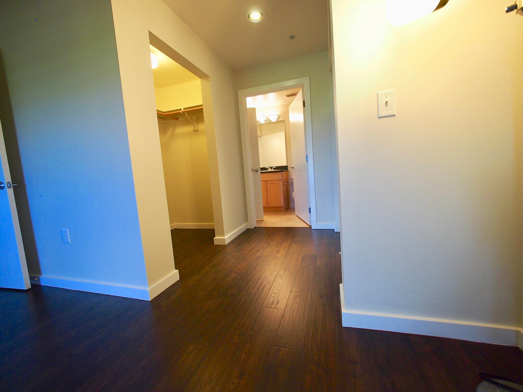 Building Photo - 275 S Harrison St