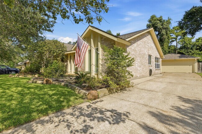 Building Photo - 3807 Glenwood Springs Dr