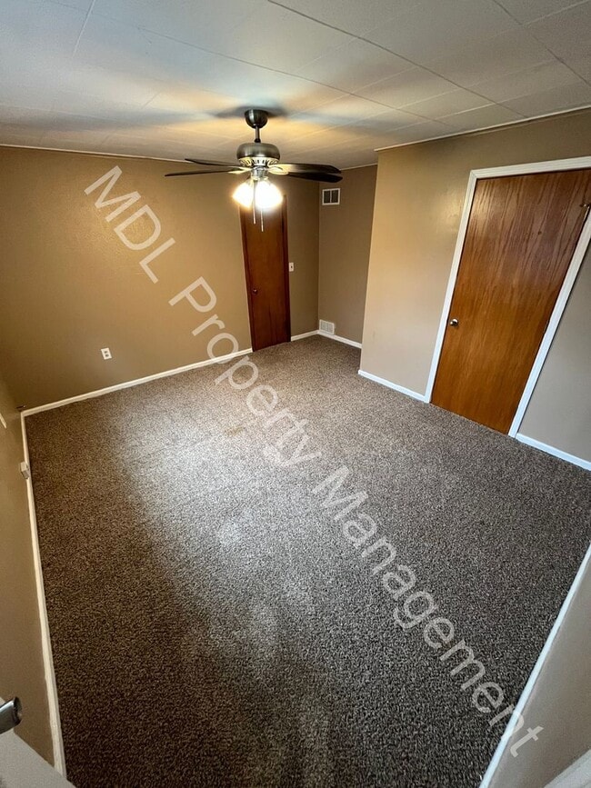 Building Photo - 206 Harold St