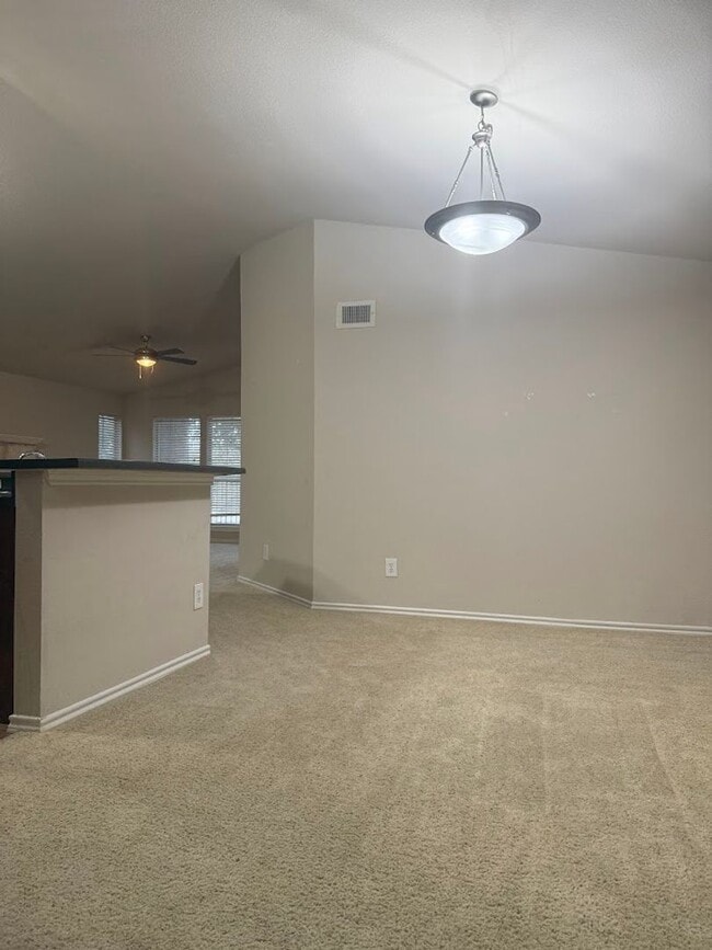 Building Photo - LAKE AUSTIN  TOWNHOME - POINTE 360 @ 2222 ...