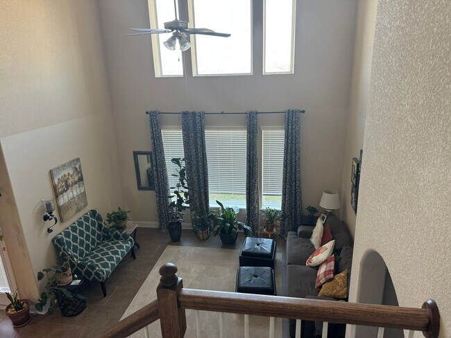 Building Photo - 517 Whittmen Ave