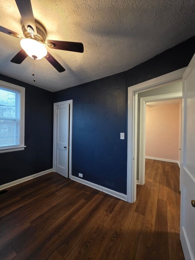 Building Photo - 116 Sixth Avenue