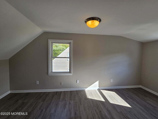 Building Photo - 6 Trumen Pl