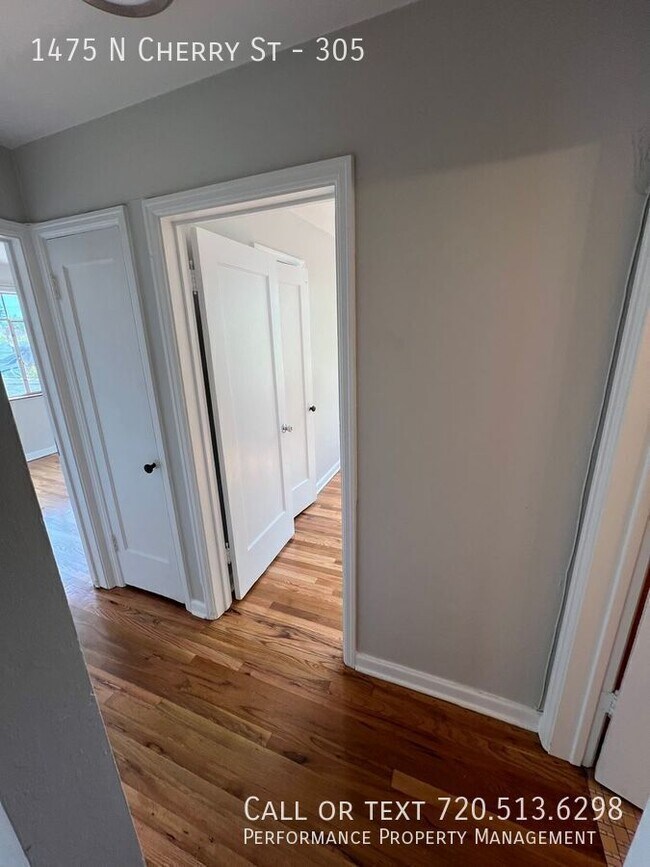 Building Photo - 1475 N Cherry St