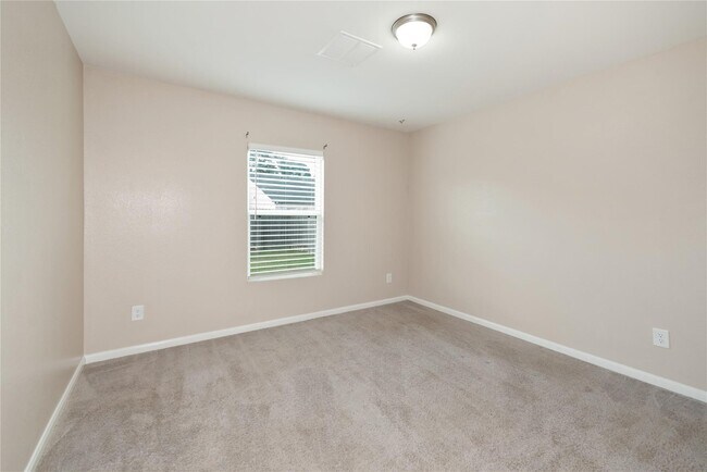 Building Photo - 15621 Briar Forest Dr