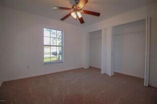 Building Photo - 5006 Sail Ct