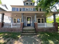 Building Photo - 1441 W 58th St