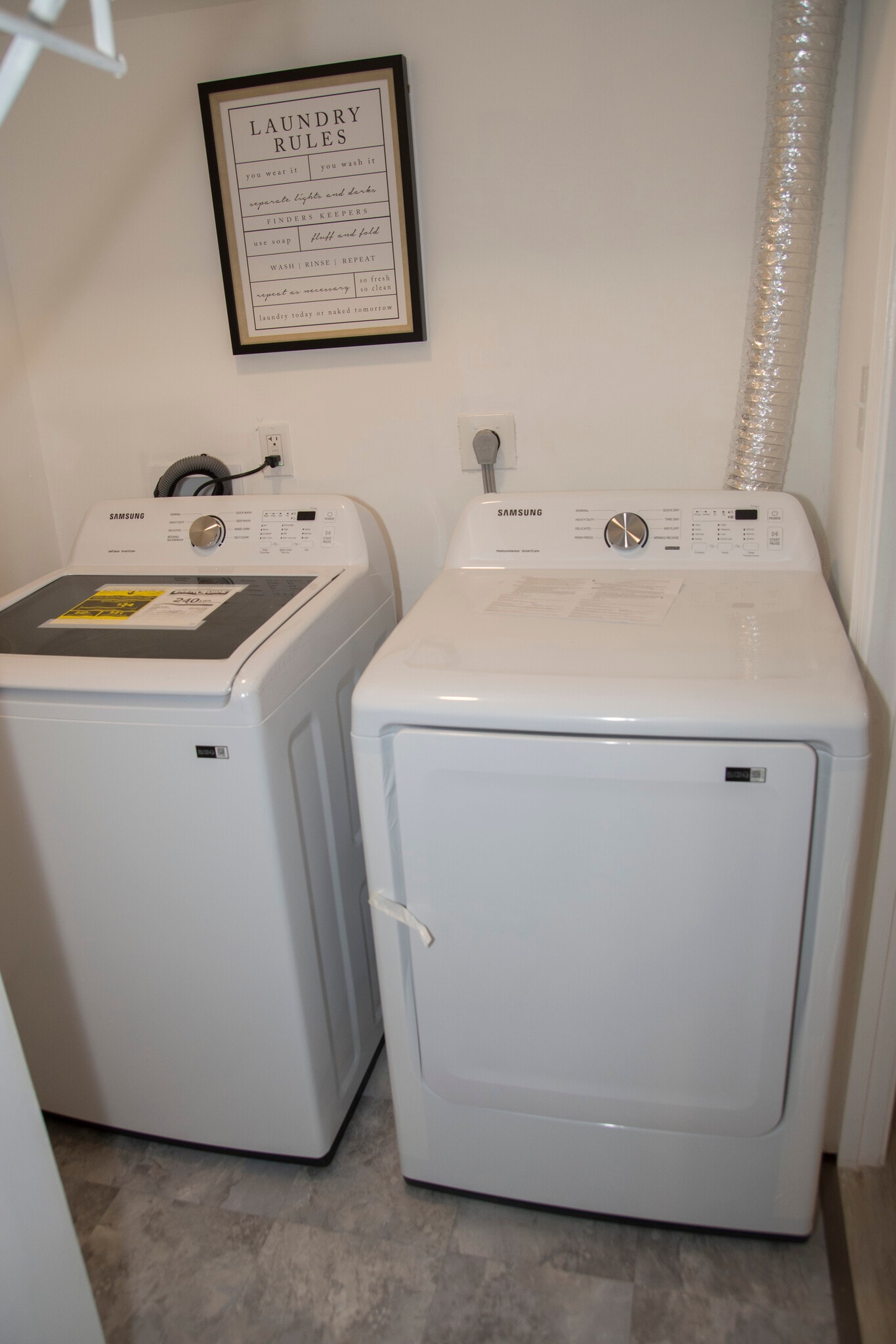 Washer/Dryer - 15404 Brinton Way