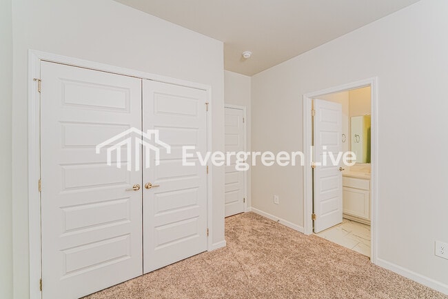 Building Photo - 152 Fenwick Pl