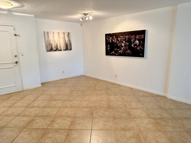 Building Photo - 1000 Spanish River Rd