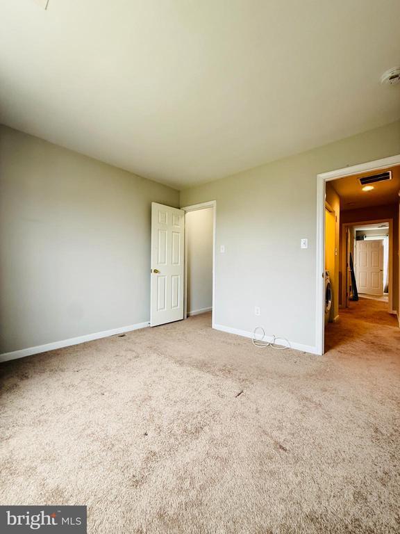 Building Photo - 47 Peppermint Dr