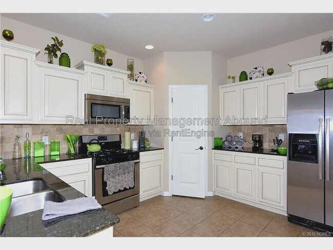 Building Photo - 14837 S Toledo Pl
