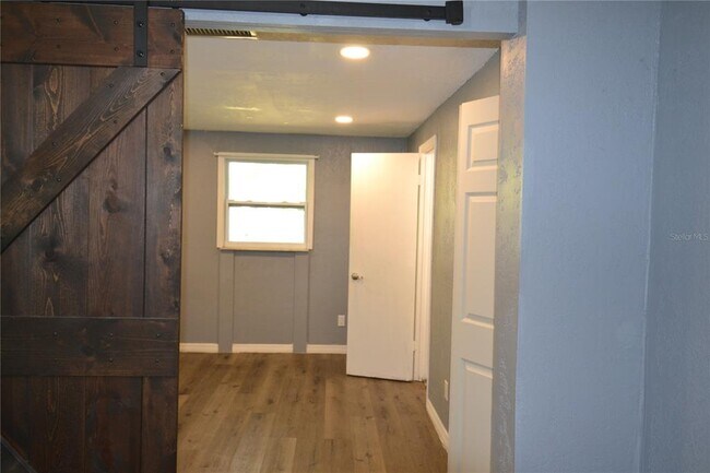 Building Photo - 11465 92nd St N