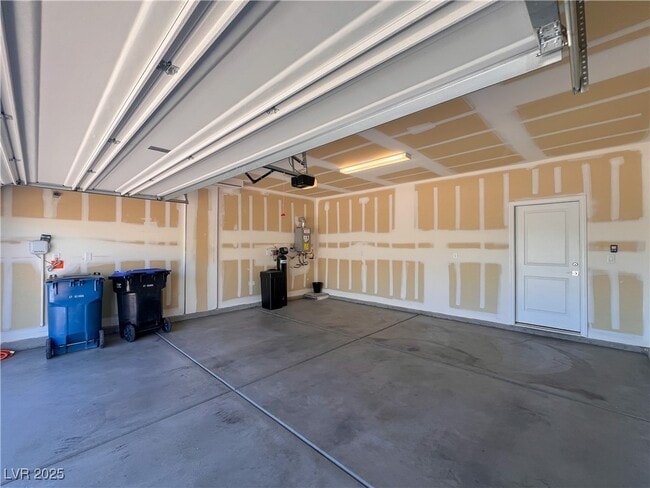 Building Photo - 7621 Mojave Wind Ave
