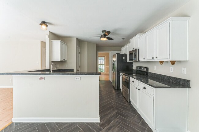 Building Photo - 6611 Barry Whitaker Pl