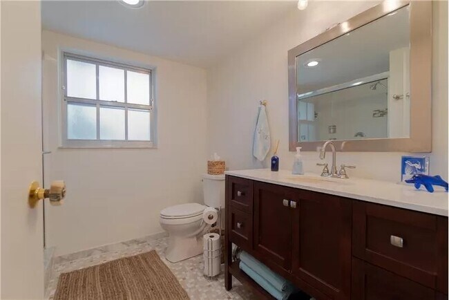 Building Photo - 3475 S Ocean Blvd