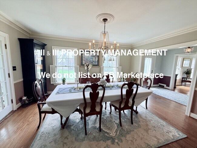 Building Photo - 1314 W Red Bridge Rd