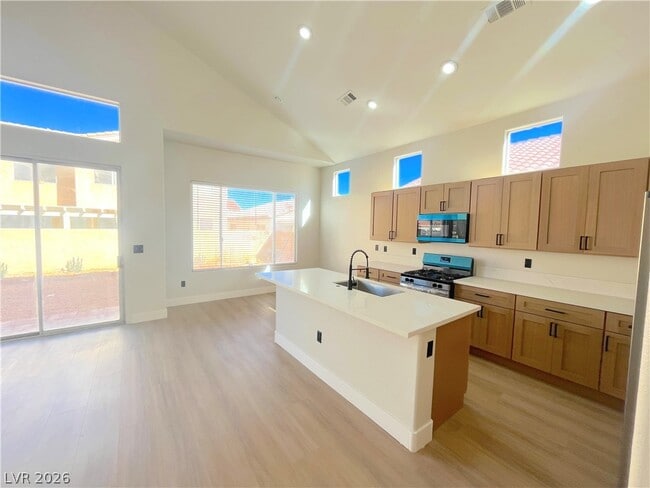 Building Photo - 376 Blackstone River Ave