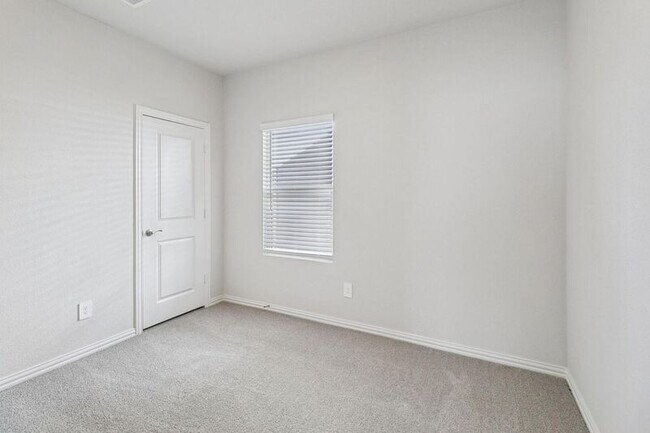 Building Photo - 5907 Belchamp Dr