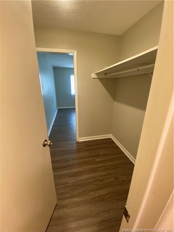 Building Photo - 841 Applewood Ln