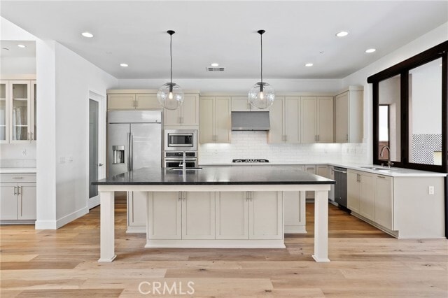 Building Photo - 1650 Murano Pl