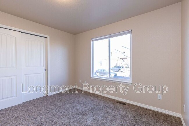 Building Photo - 2650 Bridle Dr