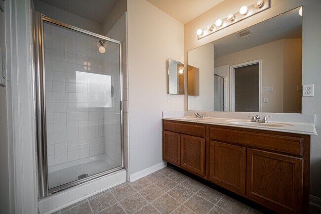 Building Photo - 3610 Liberty Square Trail