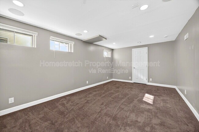 Building Photo - 820 Whisper Creek Ct