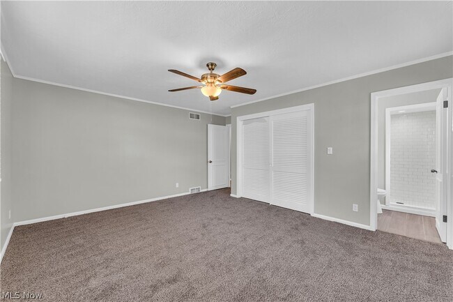 Building Photo - 1183 Romayne Dr